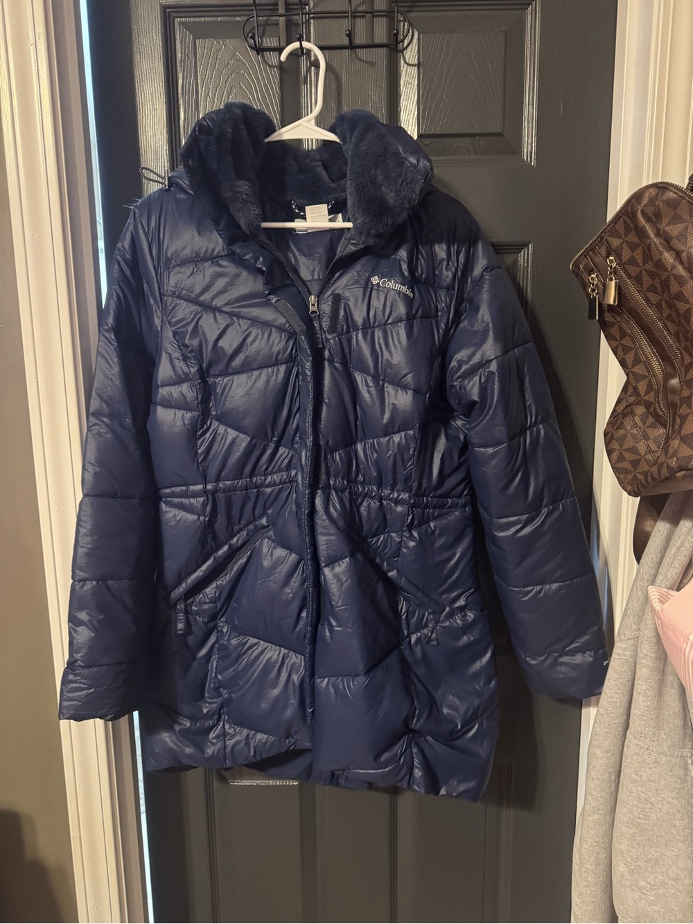 Columbia Womens Navy Puffer Coat with Faux Fur Hood